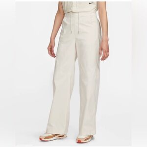 Nike Sportswear Women's Woven High-Rise Pants Sz S